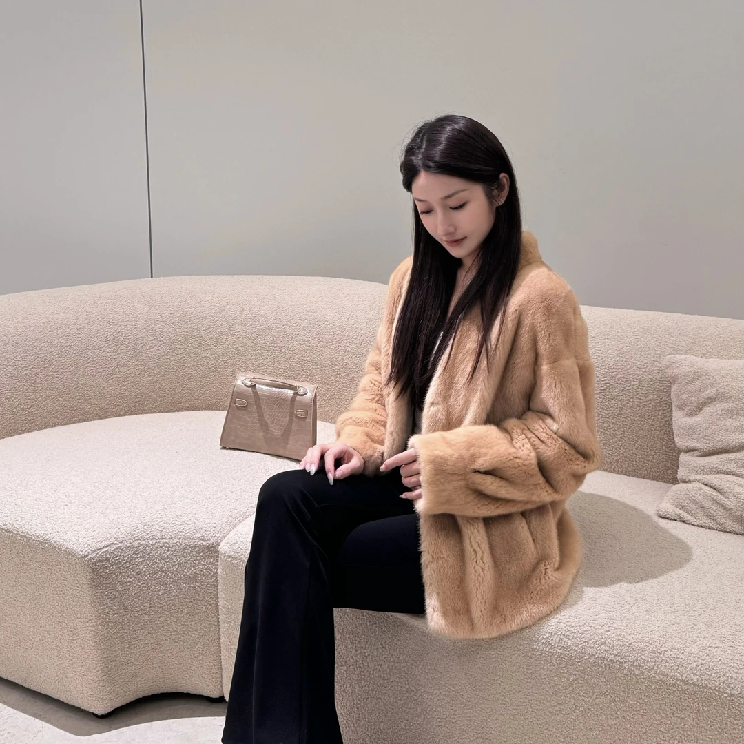 【菲菲水貂】WX243V领轻奢进口整貂韩版休闲时尚冬季女士外套