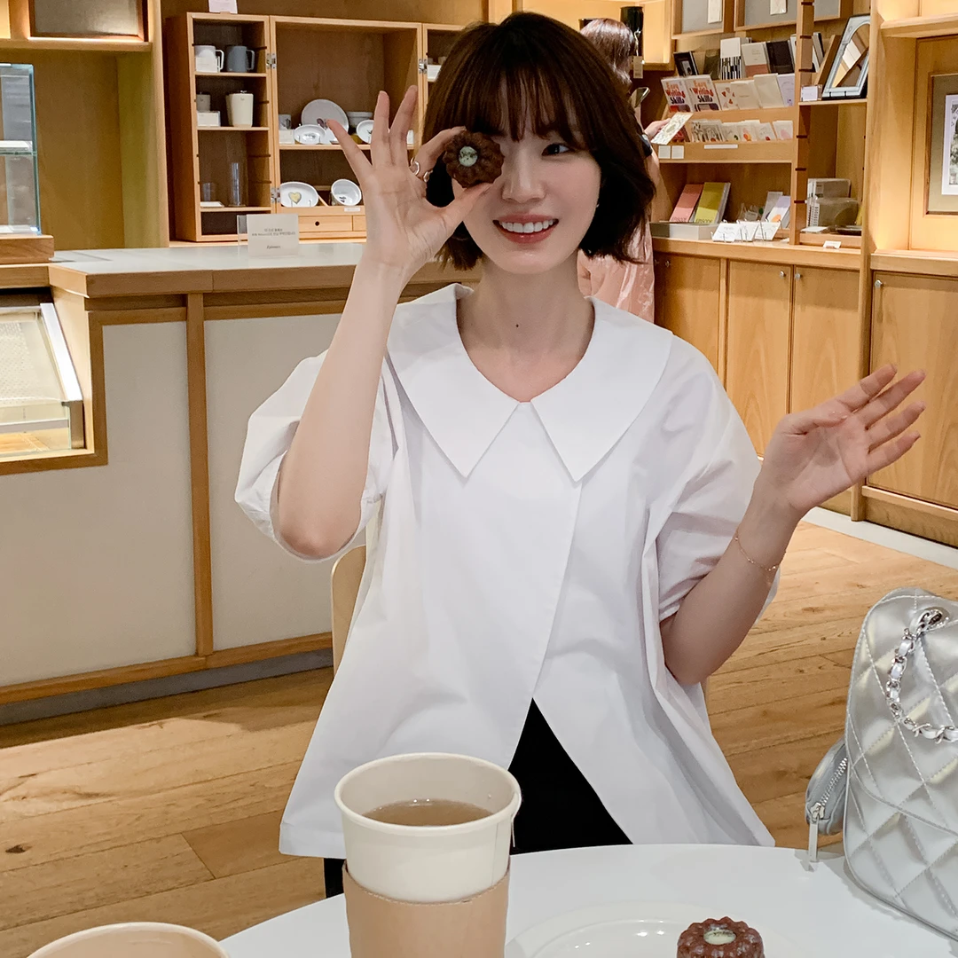 法儿家韩国限定【小苍兰】翻领不规则衬衫FS404S069