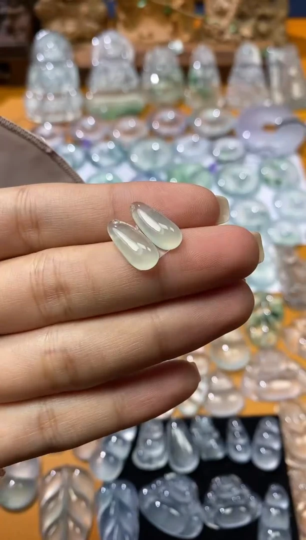 【闪购商品】翡翠颈饰未镶嵌瓜14.1*6.0*3.4