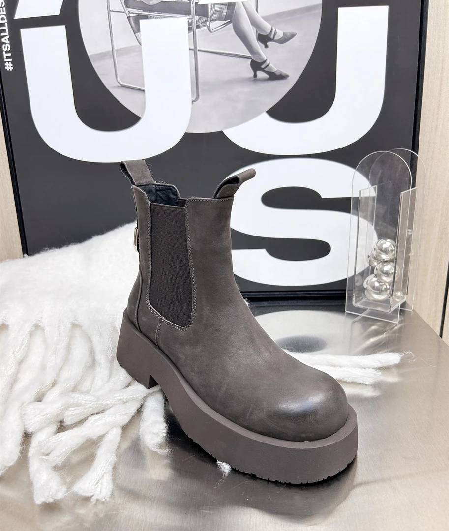 【年末活动款】10019-17厚底秋冬潮流女鞋中筒切尔西女鞋圆头真皮