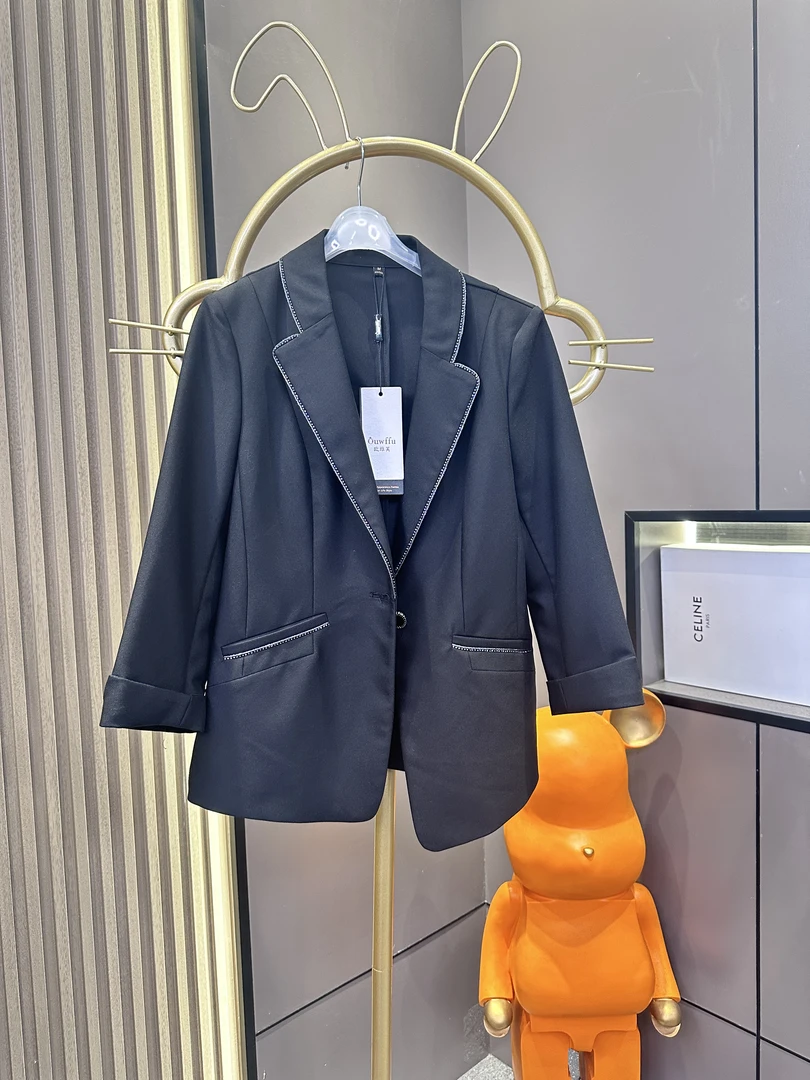 琴宝精选品质高货设计款秋季外套W-503