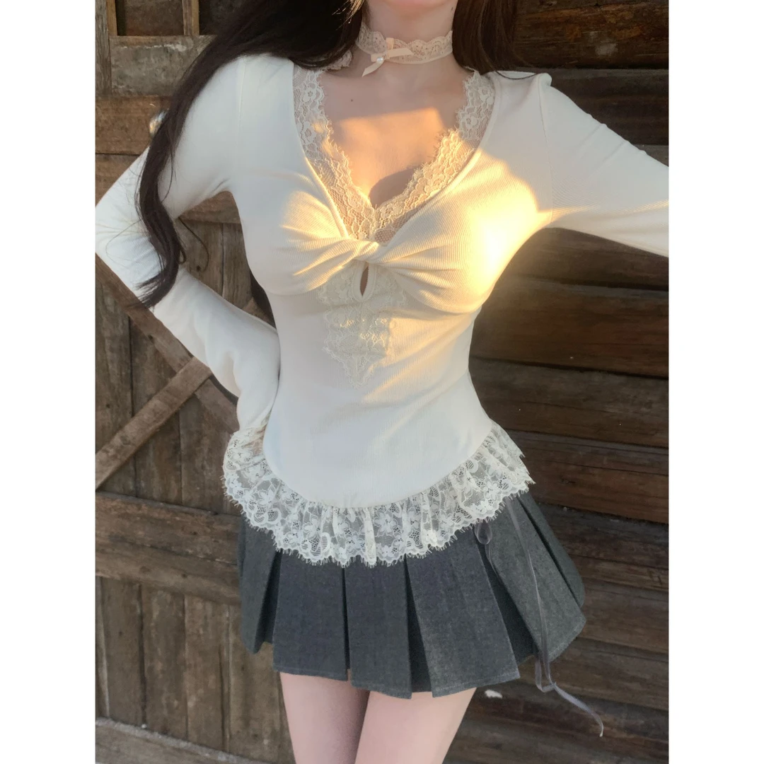 瑞茜·威瑟斯 秋冬纯欲风蕾丝性感小众设计打底衫R5632-1Z