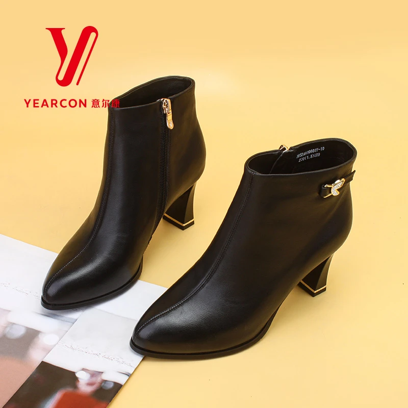 意尔康冬季新款高跟尖头时尚女靴10608Y