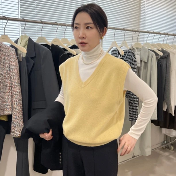 widelia  21821  秋冬新款韩版简约外搭V领针织衫ins马甲宽松休闲