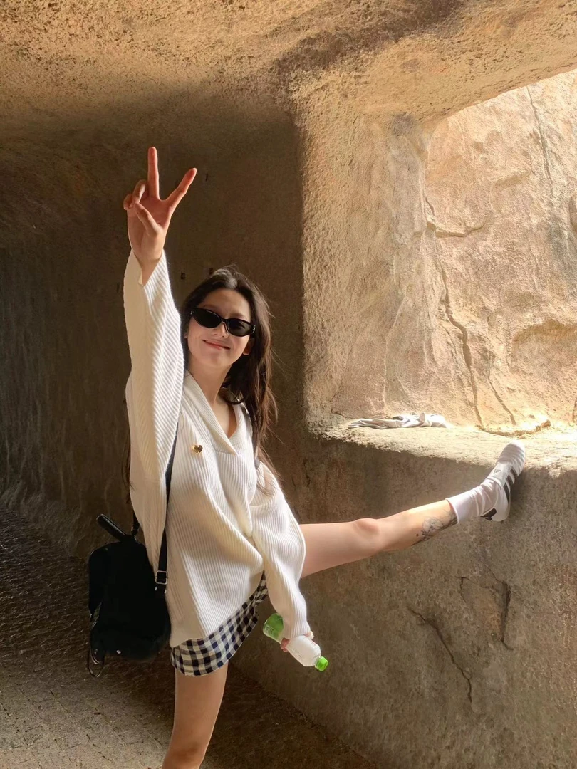 气质淑女高级感百搭女上衣短裤学院风小个子秋装丁达尔穿搭2024年