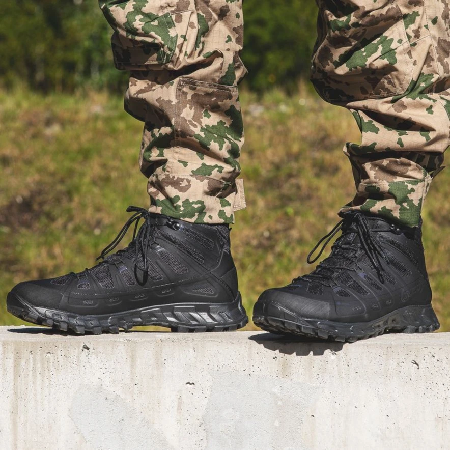 意大利AKU萨瓦迪卡战术靴户外徒步鞋男GTX防水防滑透气中帮作战靴