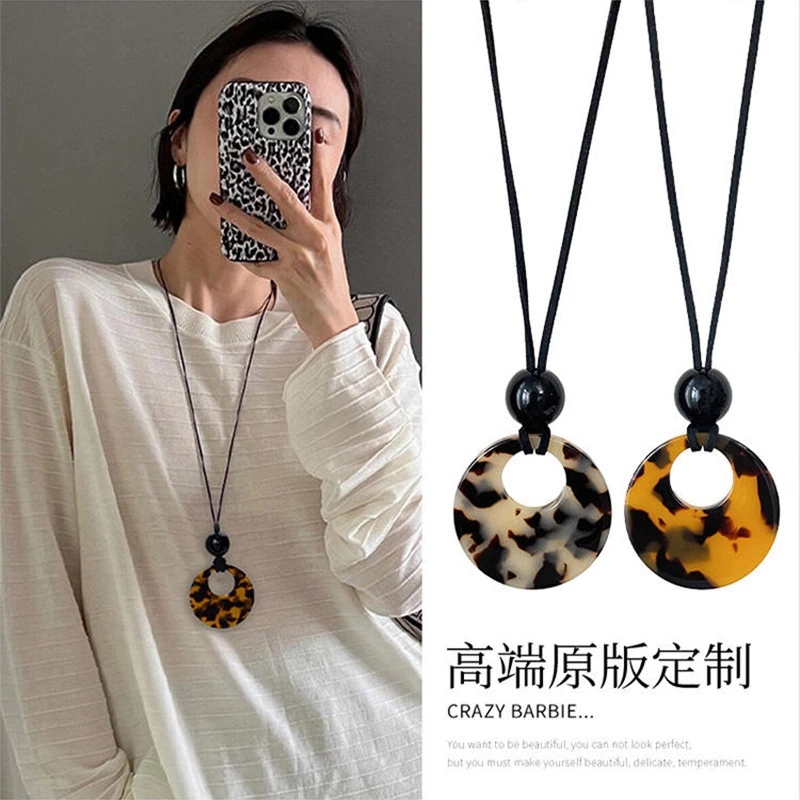 非金属布艺项链 港风复古豹纹圆环吊坠项链简约设计锁骨链高级感