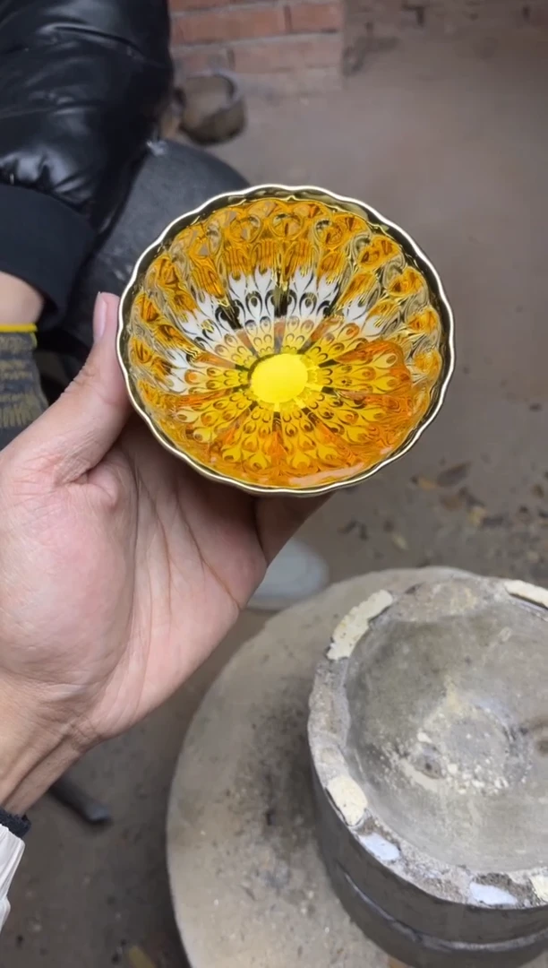 【闪购商品】瓷杯金羽毛孔雀