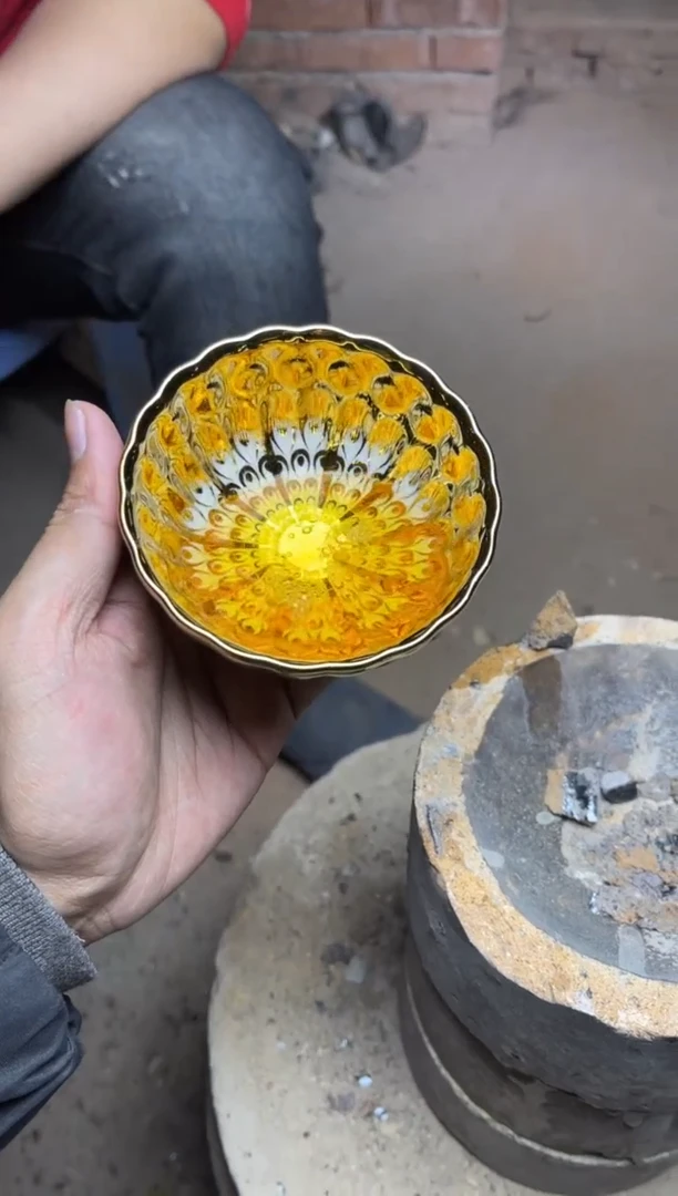 【闪购商品】瓷杯金羽毛孔雀