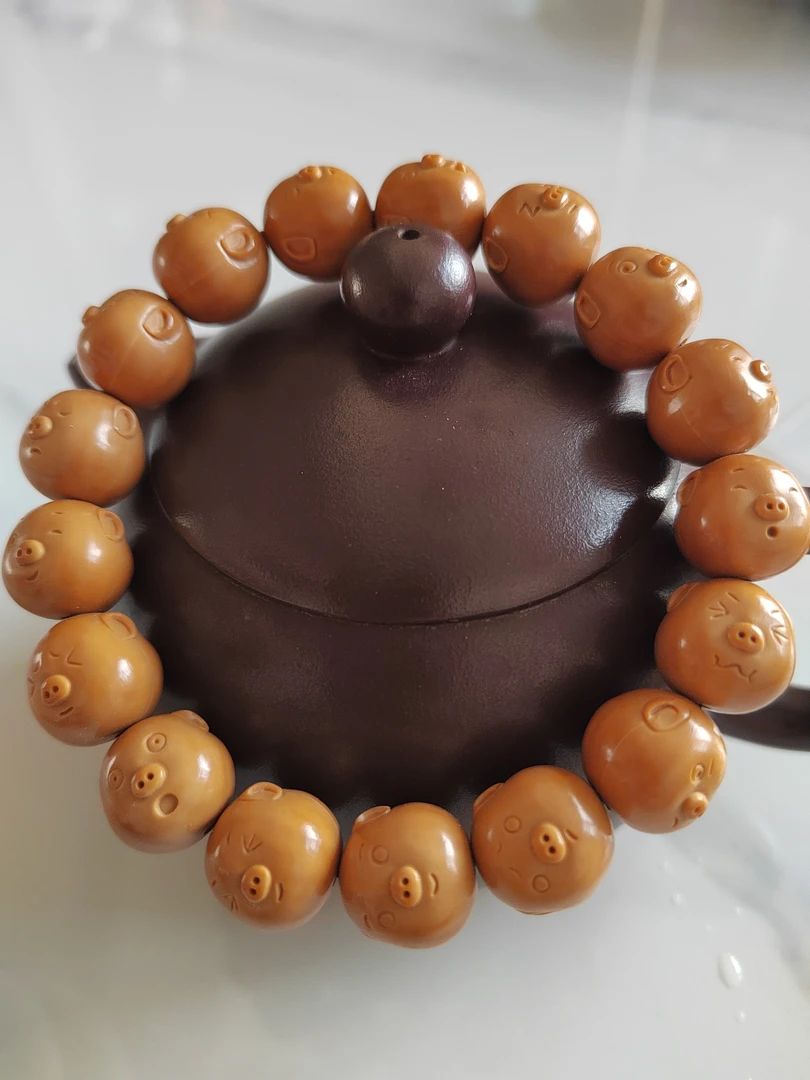 猴头核桃雕刻大福猪百态手串