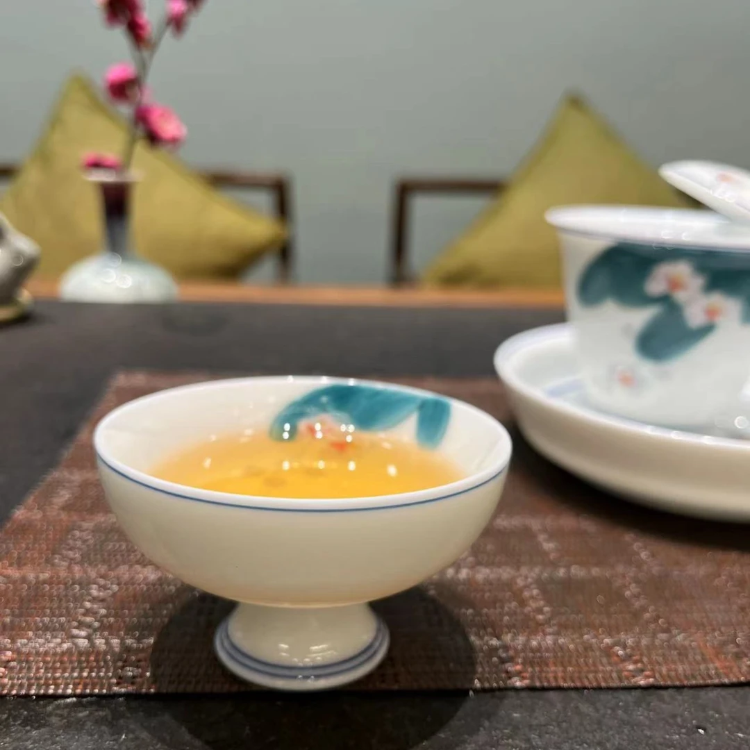 羊脂玉，手绘蝴蝶兰主人杯蓝色陶瓷碟子瓷碗白瓷釉下彩回流瓷手工