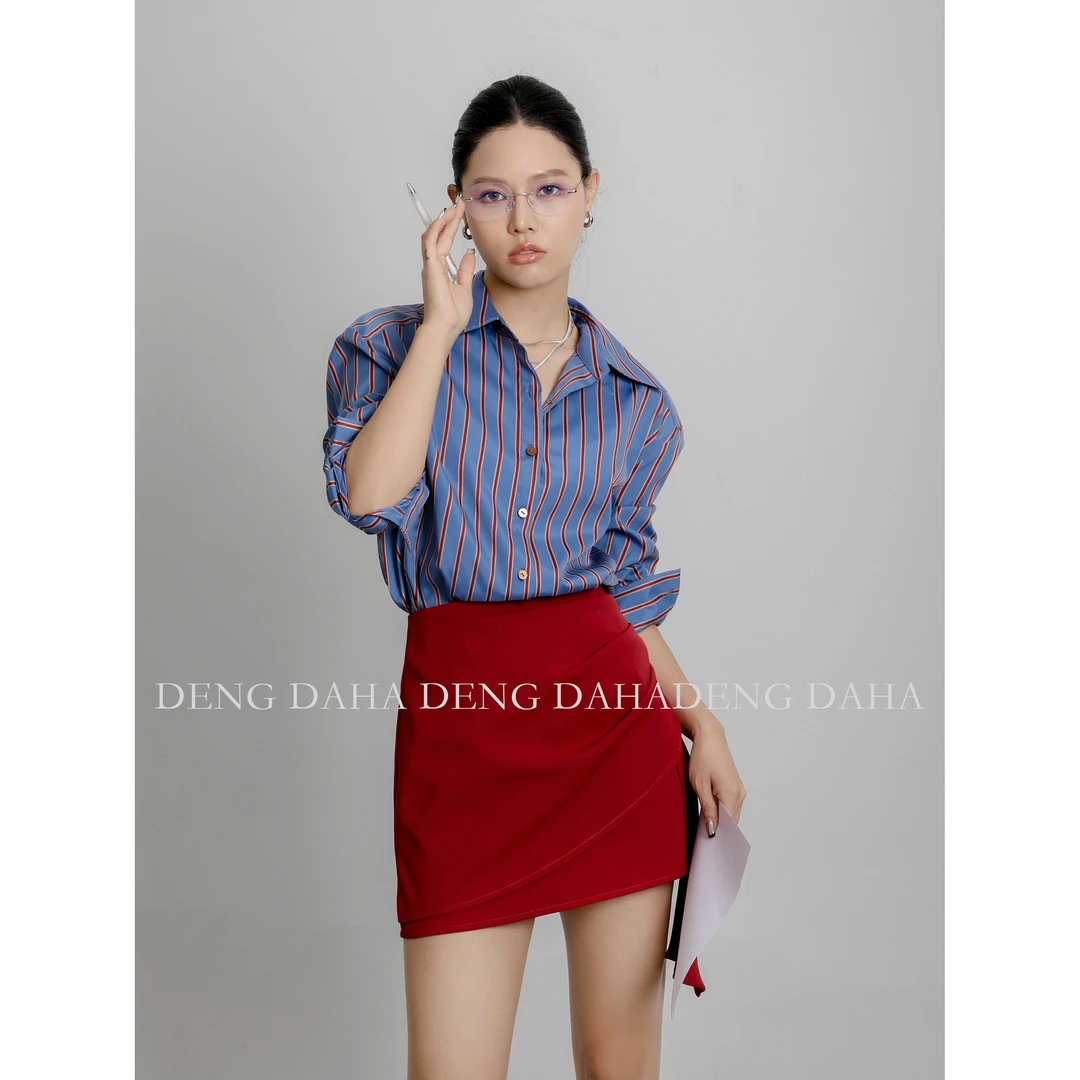 「复古线条」2024秋季复古蓝色条纹设计长袖衬衫 HBZC641073 nnassa