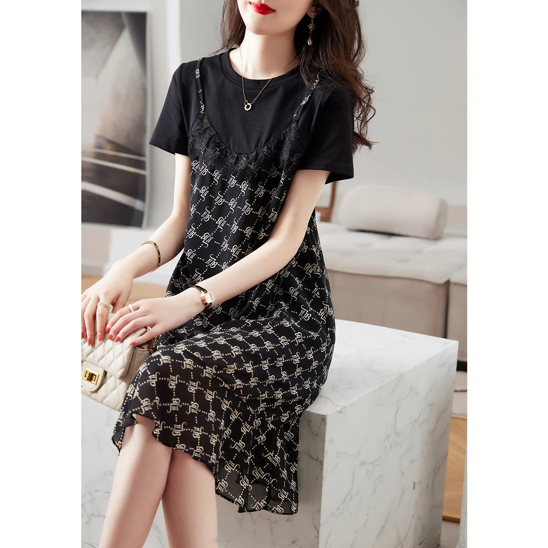 假两件连衣裙女小个子遮肚子显瘦高级感轻奢洋气减龄时尚收腰裙子