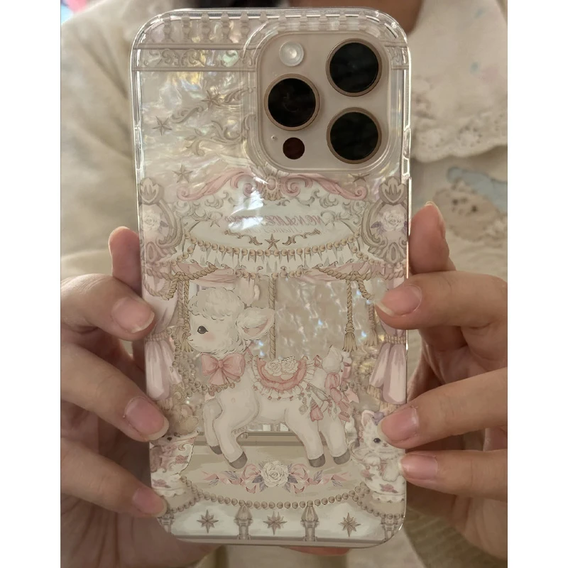 欧克里里可爱小绵羊适用iPhone16手机壳15/14/13贝壳纹11/12苹果7