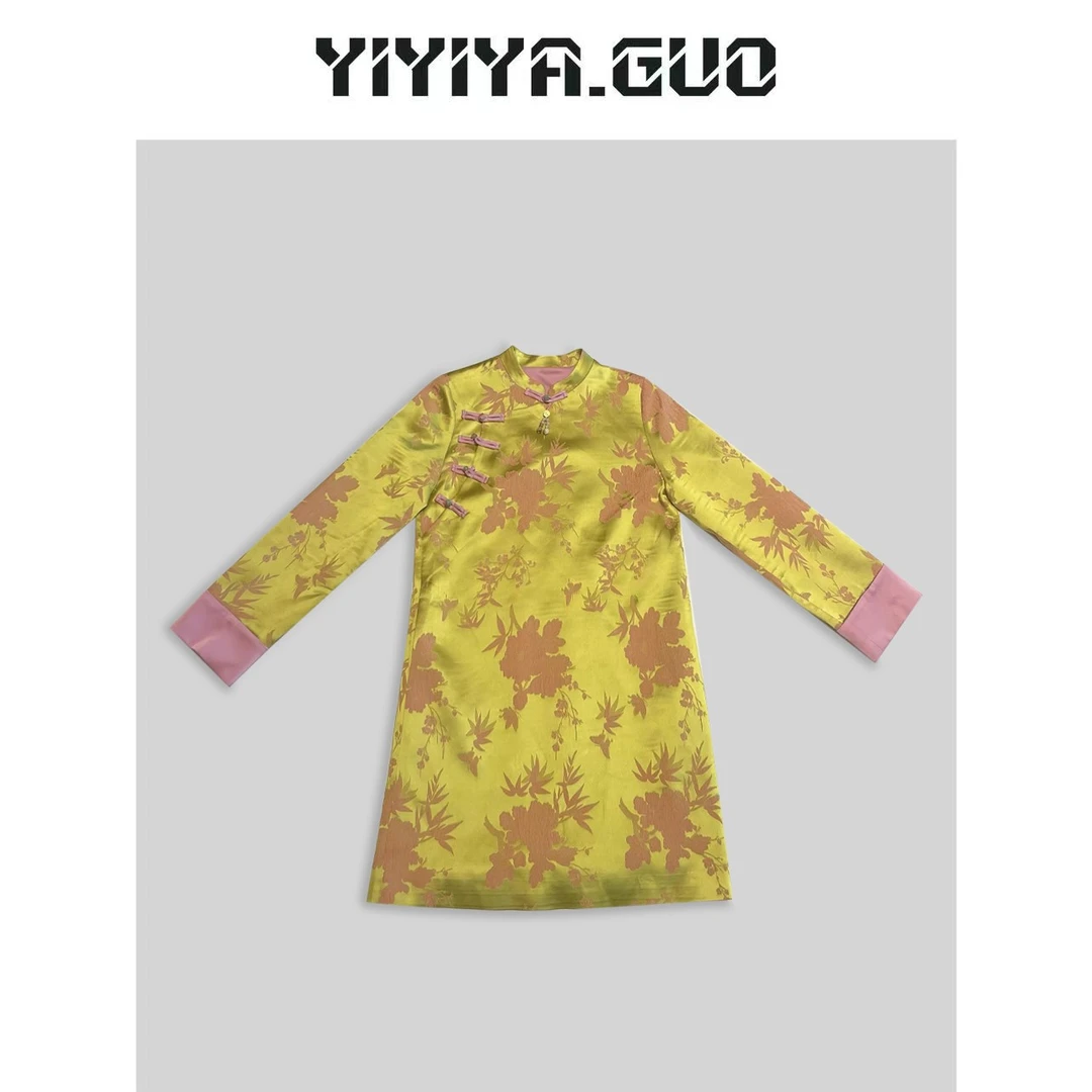yiyiya.Guo艺艺吖/绿色提花斜襟三粒扣蝴蝶图案连衣裙2023196