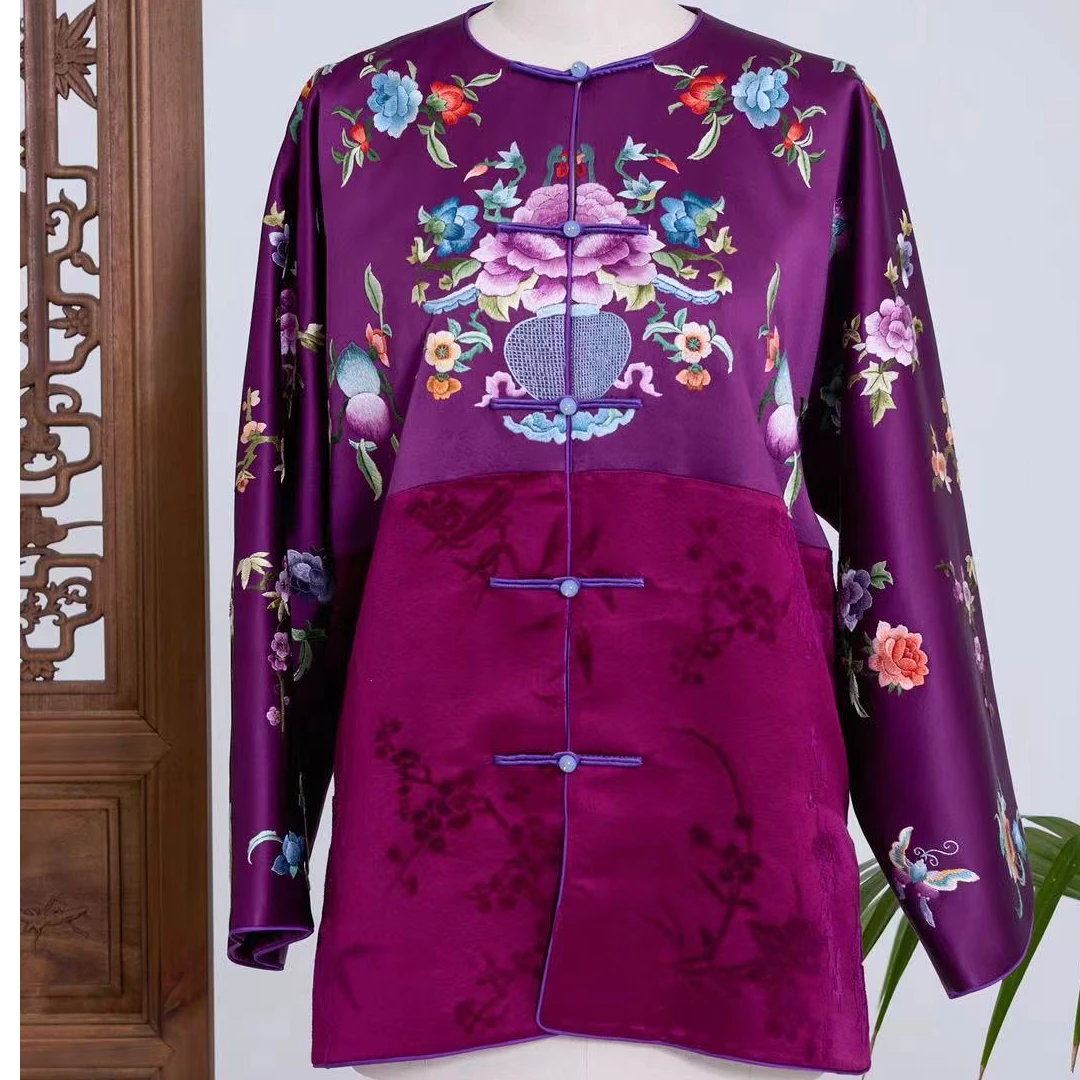 上秀蕙秋冬款刺绣拼接漳绒棉服