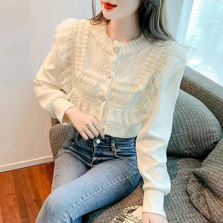 【现货】2025韩版新款气质荷叶边蕾丝花边圆领仙女衬衫时尚上衣