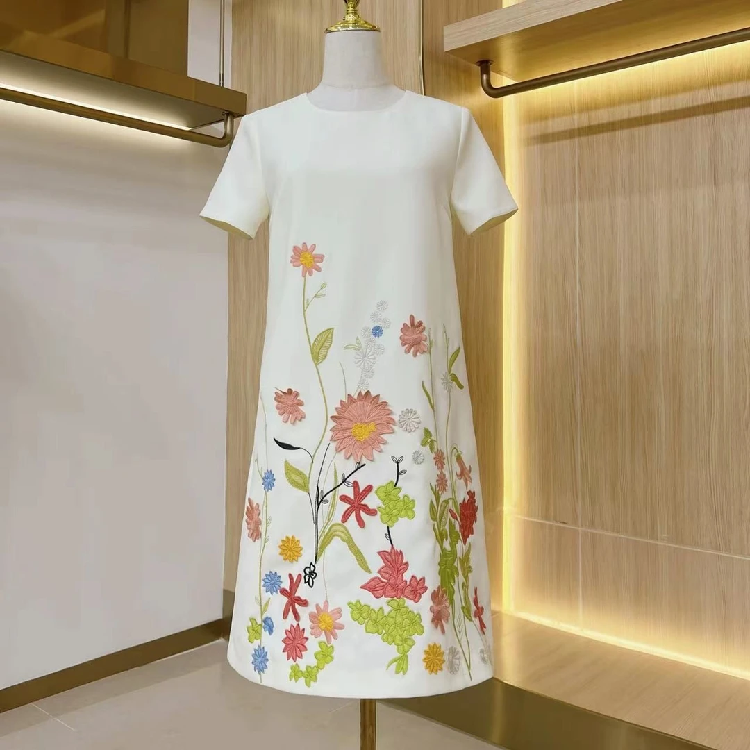 【晨老板】~ceilina【我怀念的】时尚绣花连衣裙69231012