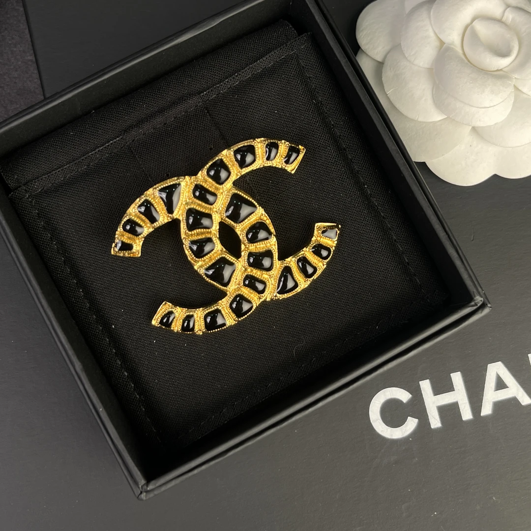 全新未使用 Chanel/香奈儿 埃及系列 琉璃黑金大号 胸针 S3245