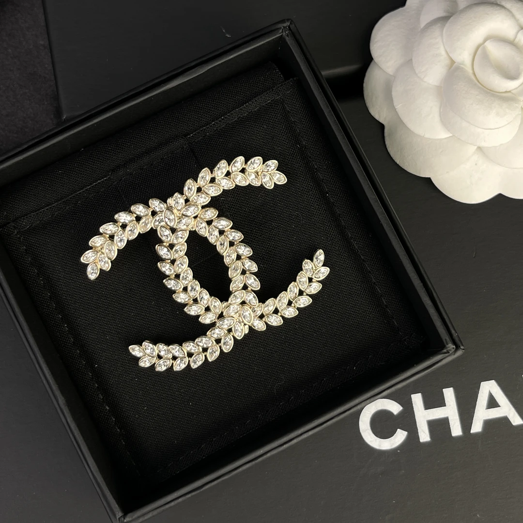 全新未使用 Chanel/香奈儿 23S 水滴型水钻 满钻 胸针 S3218