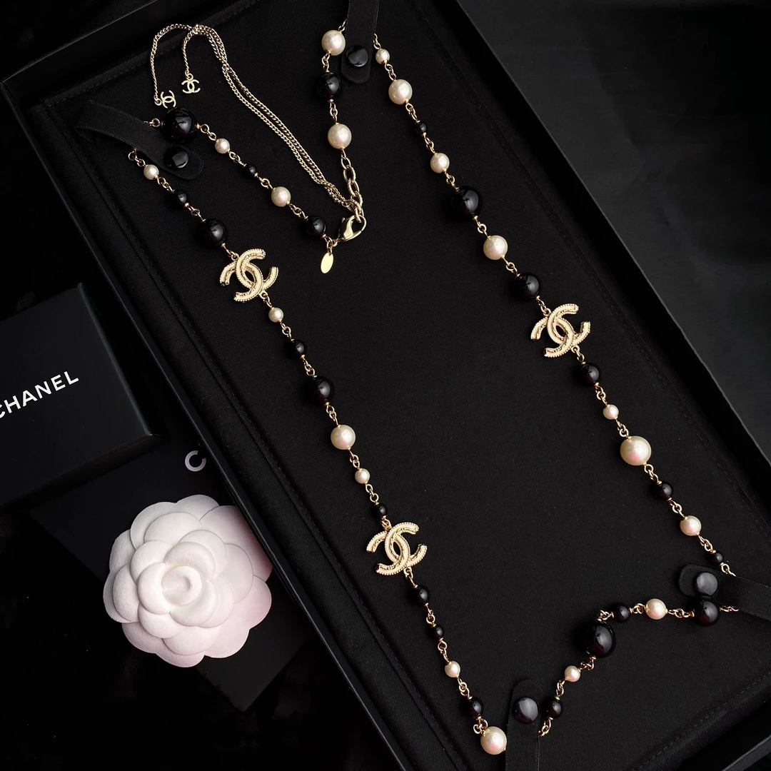 全新未使用 Chanel/香奈儿 经典双C 黑白珍珠长款 项链 S3727