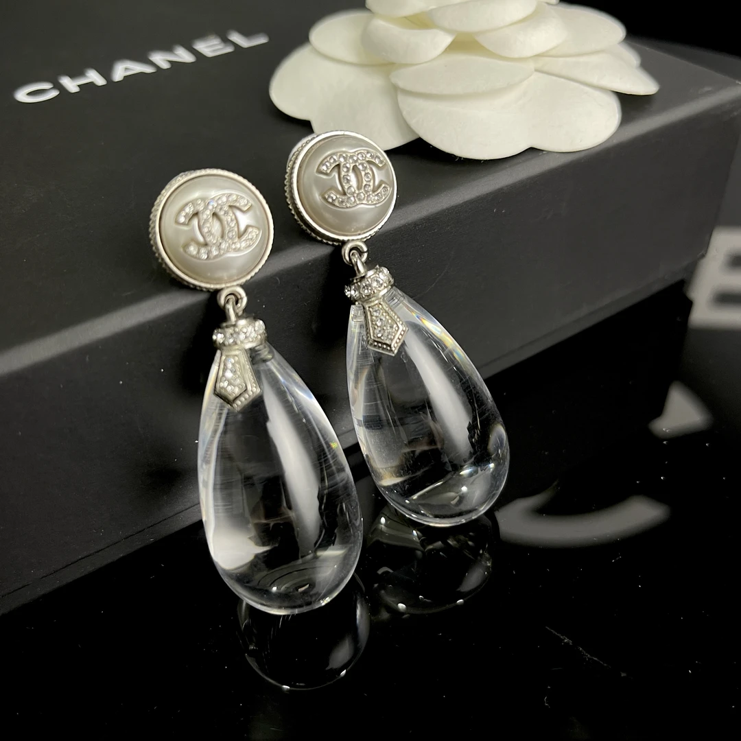 全新未使用 Chanel/香奈儿 瀑布系列 透明水滴 秀款 耳环S3142
