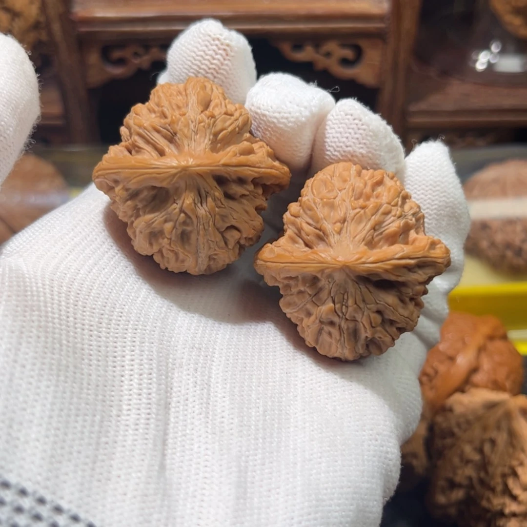 【闪购商品】文玩核桃吊坠叶*