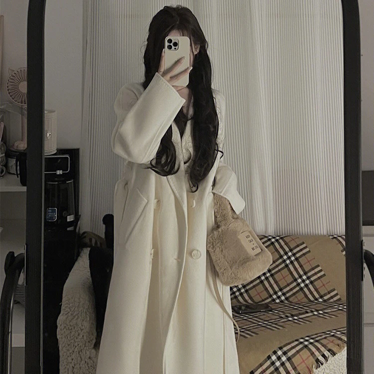 8646法式小香风毛呢外套女冬季新款古着vintage长款白色呢子大衣