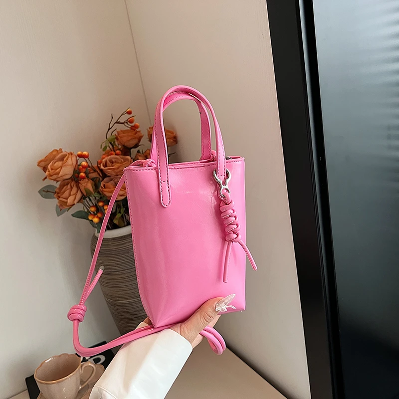 简约小众手提竖款手机包斜挎包2024新款潮时尚百搭网红休闲小包包