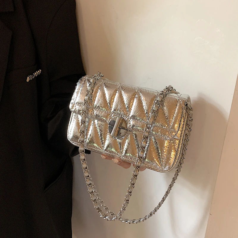 今年流行超火小包包女2023新款ins洋气百搭链条斜挎包单肩小方包