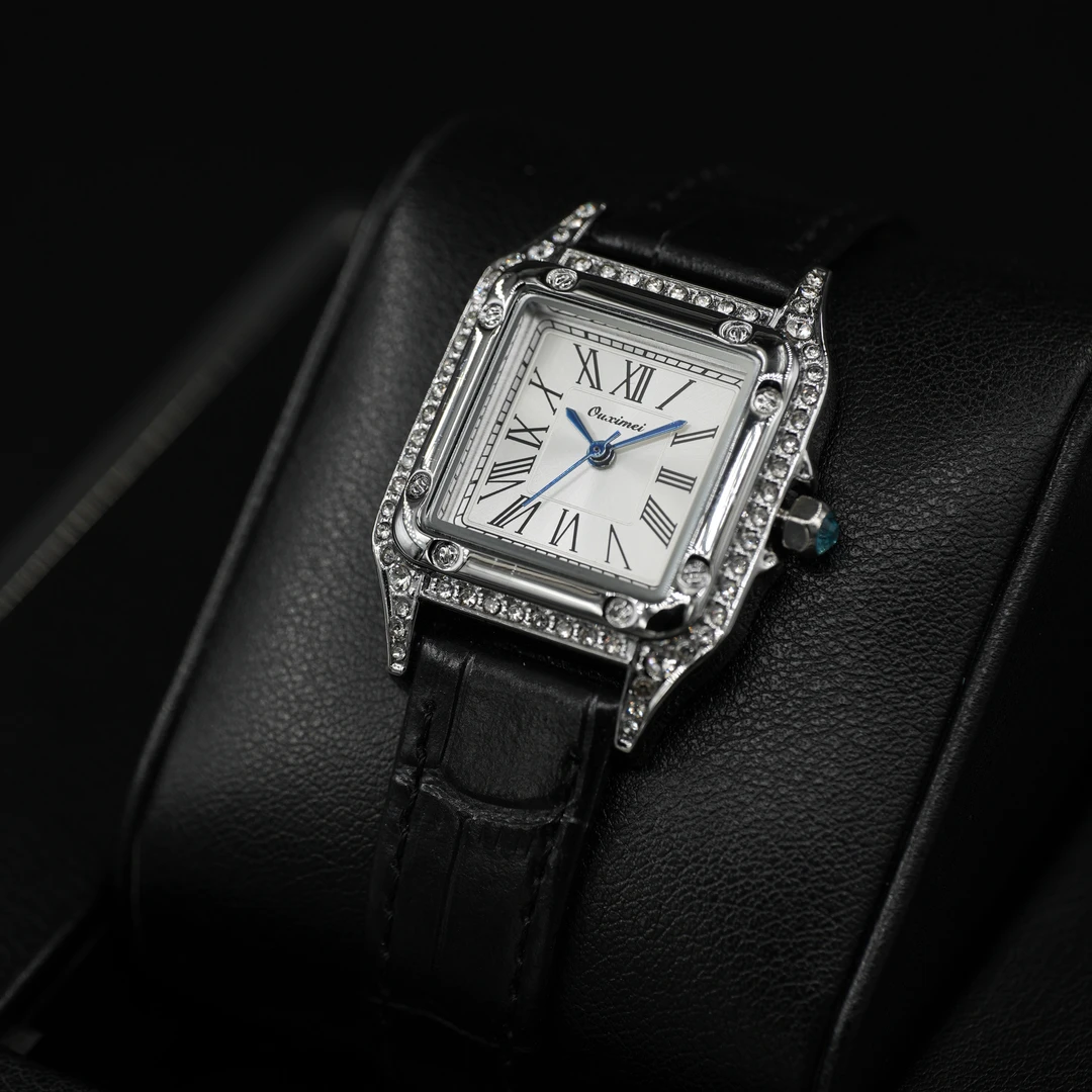 方形防水女表2025新品爆款简约气质轻奢时尚手表石英生日礼物腕表