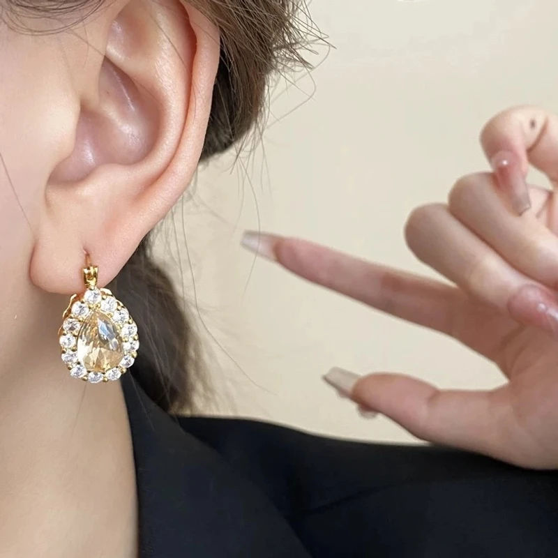 铜合金耳饰 8097 「两面心情」双面爆闪水滴耳扣轻奢小众高级感耳环