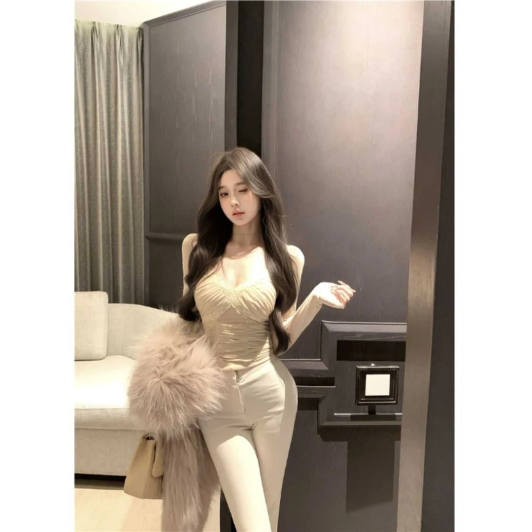 娜娜时尚洋气恤女纯欲感网纱短款长袖上衣自带胸垫修身显瘦内搭