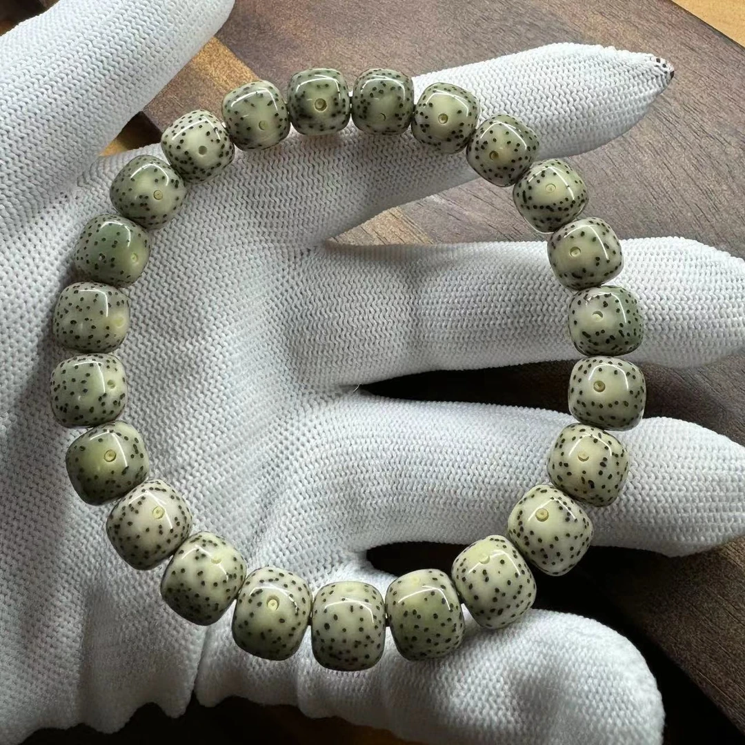 {原生态}石玉料星月菩提 侧留白 尺寸10*9