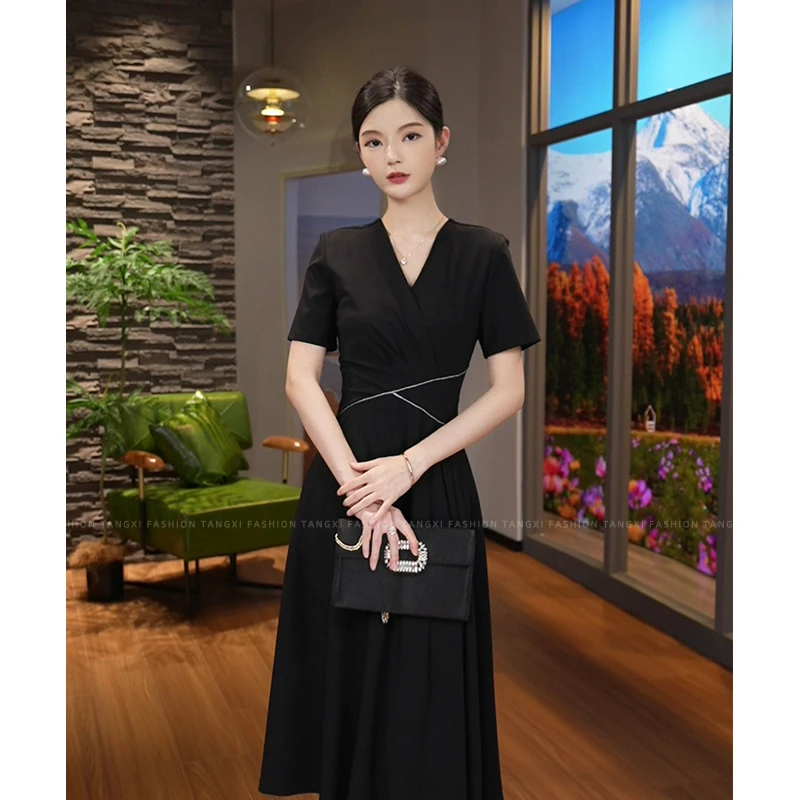 唐熹现货2025夏季【1772】气质轻奢高级感小众约会赫本风时尚连衣裙