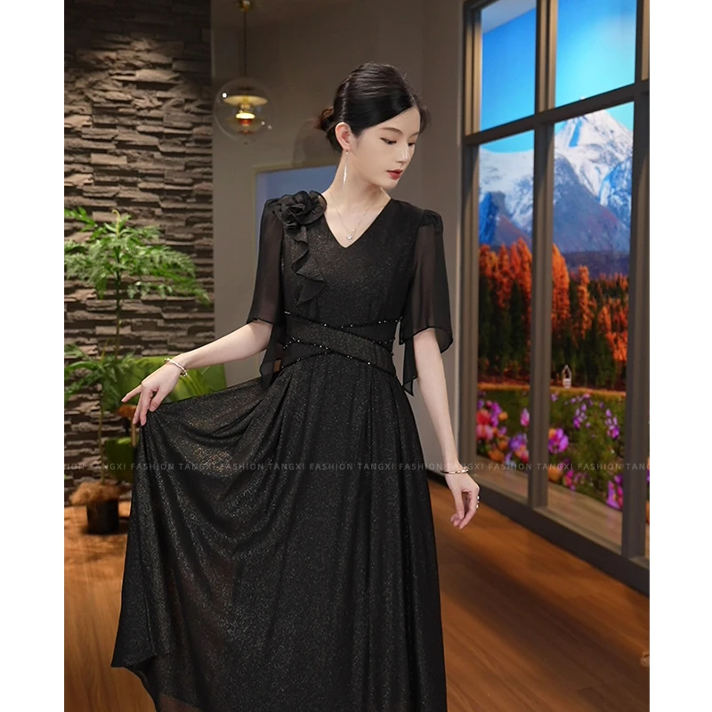 唐熹现货2025夏季新款【Q24-X322】法式气质设计感V领黑色连衣裙子