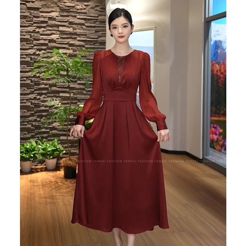 2025早秋新款【Q24-Q732】气质小众橘红色法式复古显瘦连衣裙子