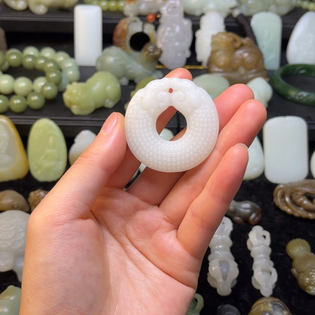 【闪购商品】和田玉（糖玉）挂件未镶嵌骑****移