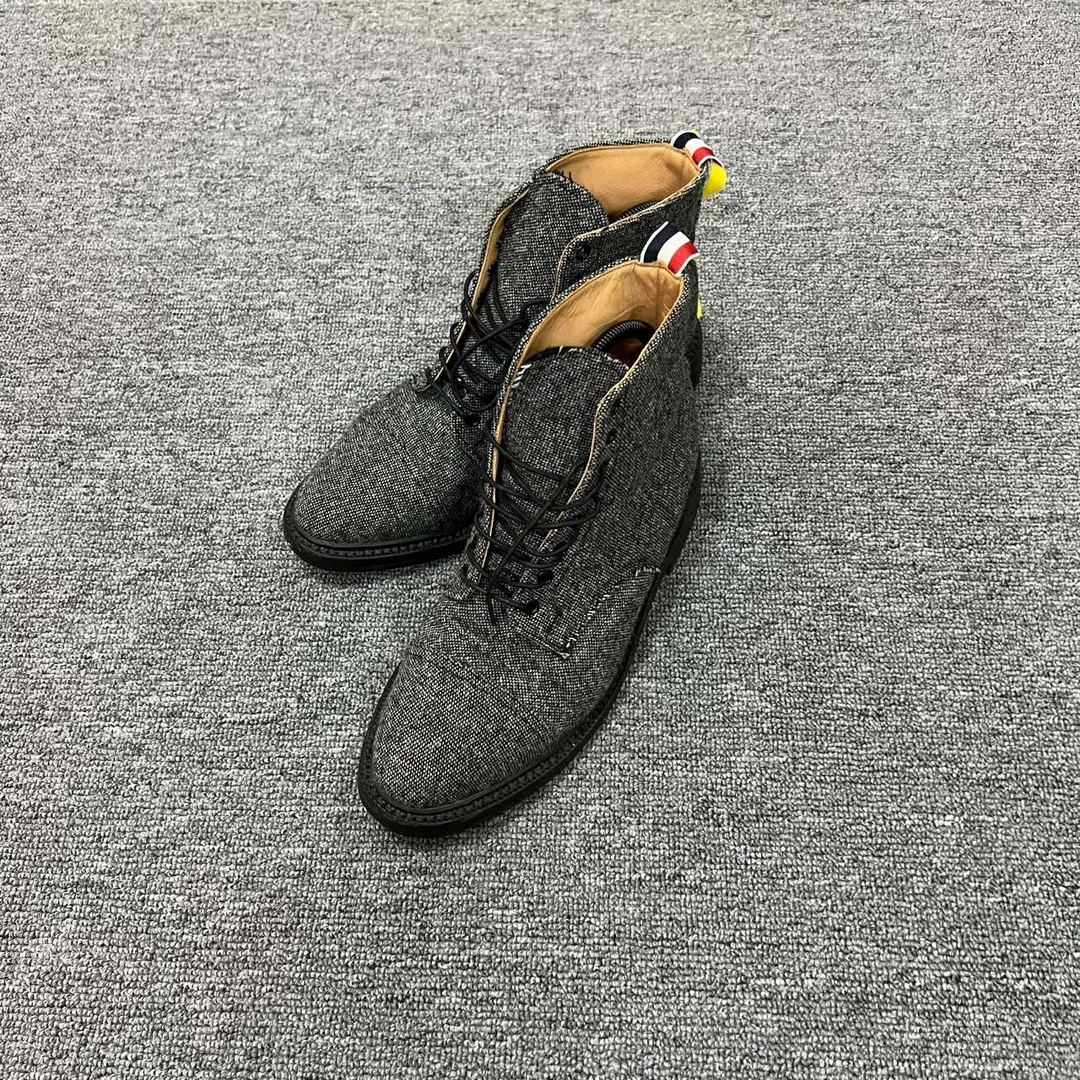 Thom Browne TB 灰色条纹羊毛马丁靴 42码/95新/公价15000/无配件