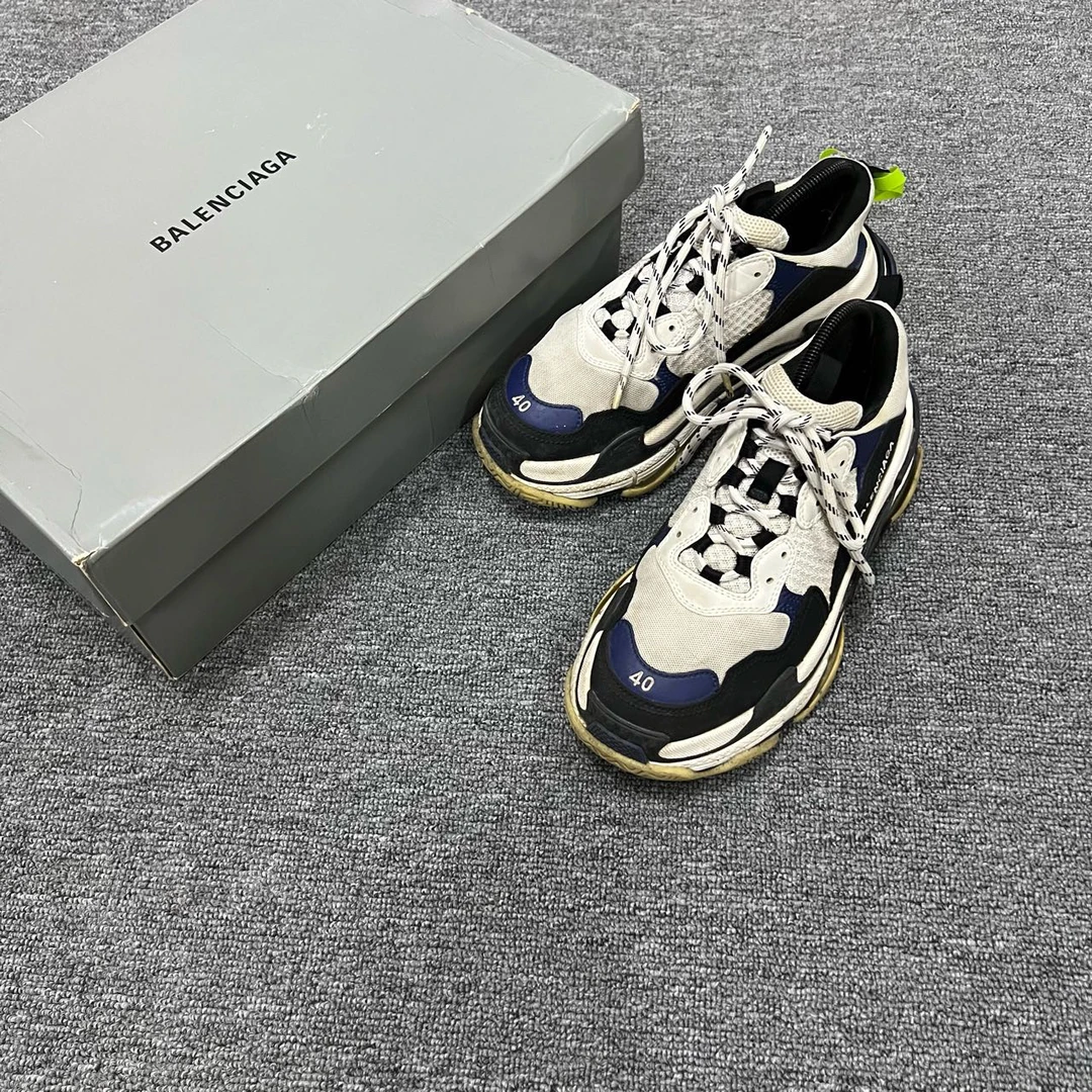 Balenciaga 巴黎世家 Triple S 拼色网面老爹运动鞋 40码/9新/公