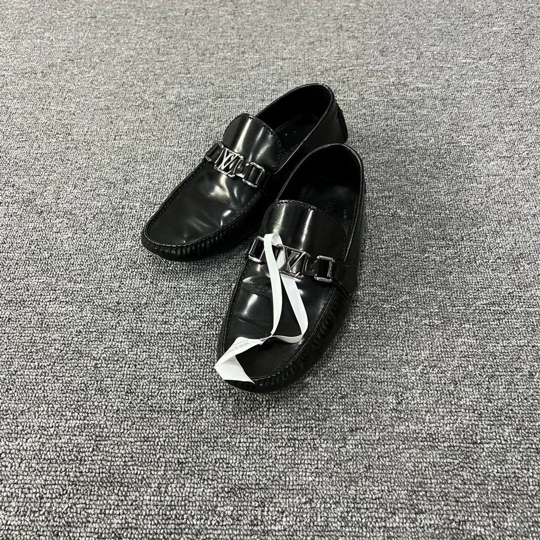 Louis Vuitton lv 黑色漆皮logo一脚蹬 40码/95新/公价5200/