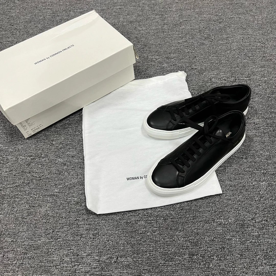 〔3805〕COMMON PROJECTS 黑色皮面板鞋 35码/全新/公价4300