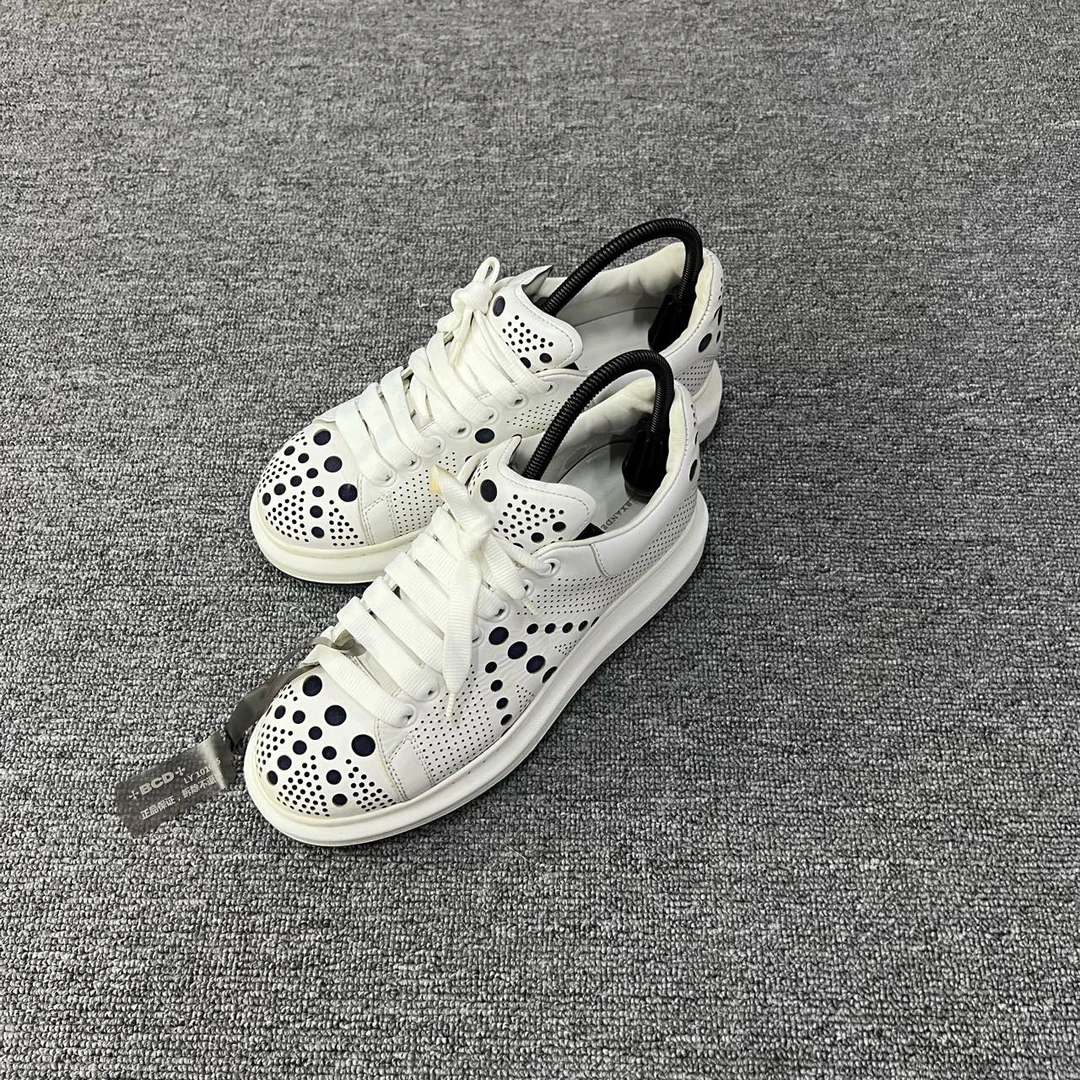 Alexander McQueen 麦昆 限定白色波点板鞋 40码/95新/公价5500
