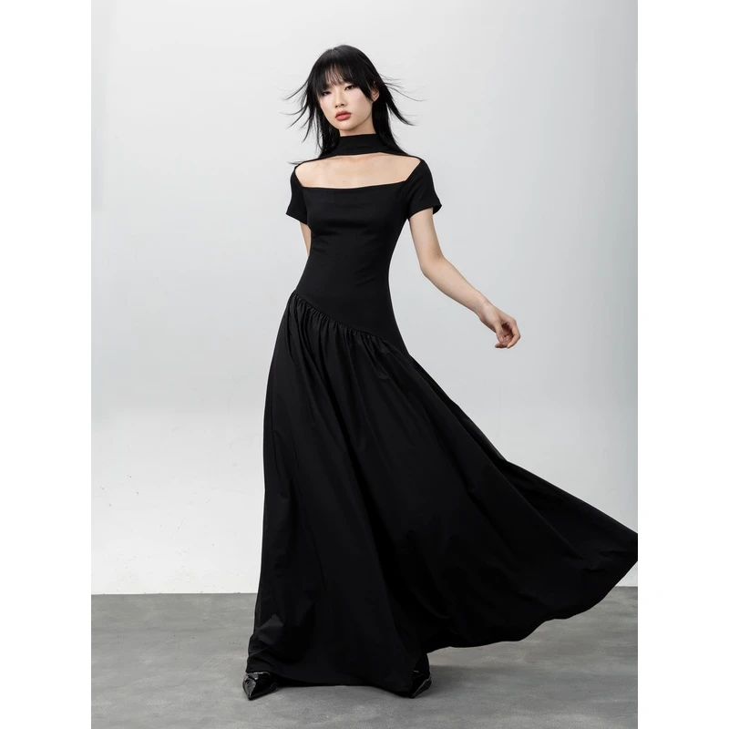 RustyNaill高级感choker优雅一字肩结构修身短袖黑色连衣裙长裙女