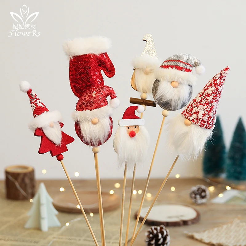 圣诞节礼物鲜花束搭配装饰毛毡插件雪花圣诞帽麋鹿长胡子老人氛围