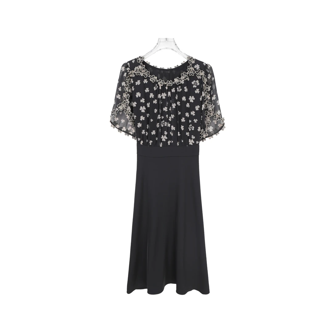 设计感立体花朵短袖洋气中长款A字气质连衣裙Z106