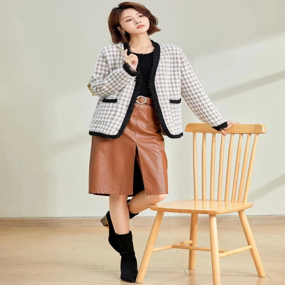 BL1251 时尚V领卡其色经典千鸟格拼接木耳边口袋外套