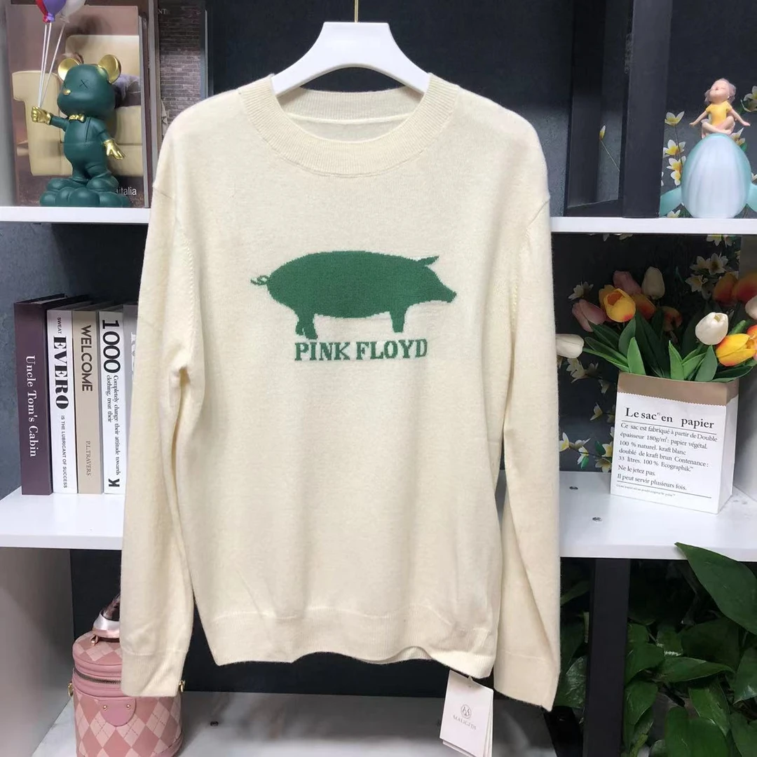 ML913【春季新款】时尚米白色圆领卡通动物图案百搭款毛衣