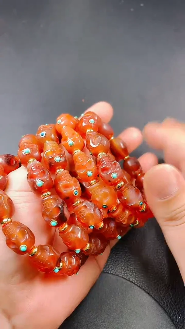 【闪购商品】玛瑙/玉髓手串未镶嵌思思（多样性发其一）