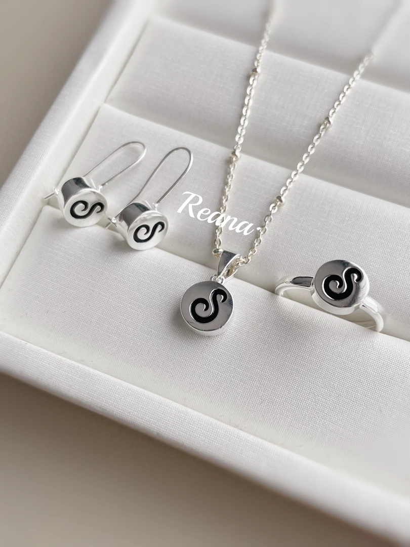 钛钢耳饰 S印花小圆耳钩